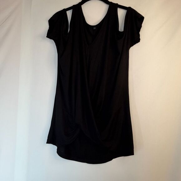 No Brand Tops - Size L Cold Shoulder V Neck Tunic Top Cotton Blend Black